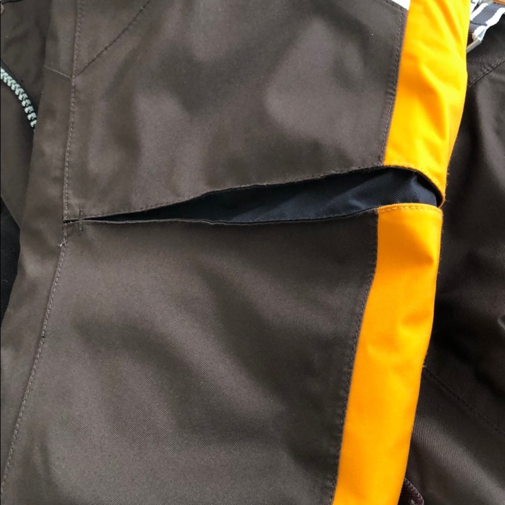 EUC Orage Brown Ski/Snowboarding Jacket - Picture 12 of 15